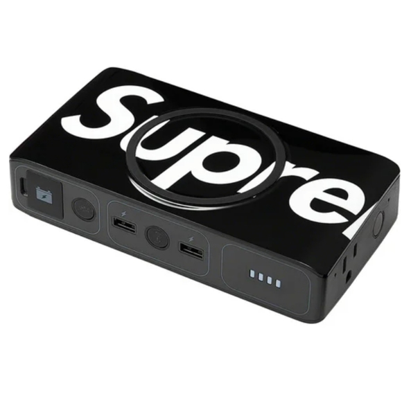 NWT Supreme / Mophie Black Powerstation Go - Picture 2 of 3